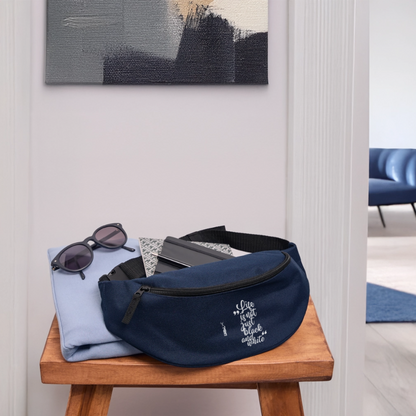 LiNBW. Gürteltasche Life is not just black and white - Navy