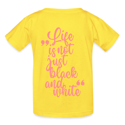 Kinder-T-Shirt – „LiNBW.“ Logo vorne & Zitat hinten | Doppelseitiger Style für tierliebe Kids - Gelb