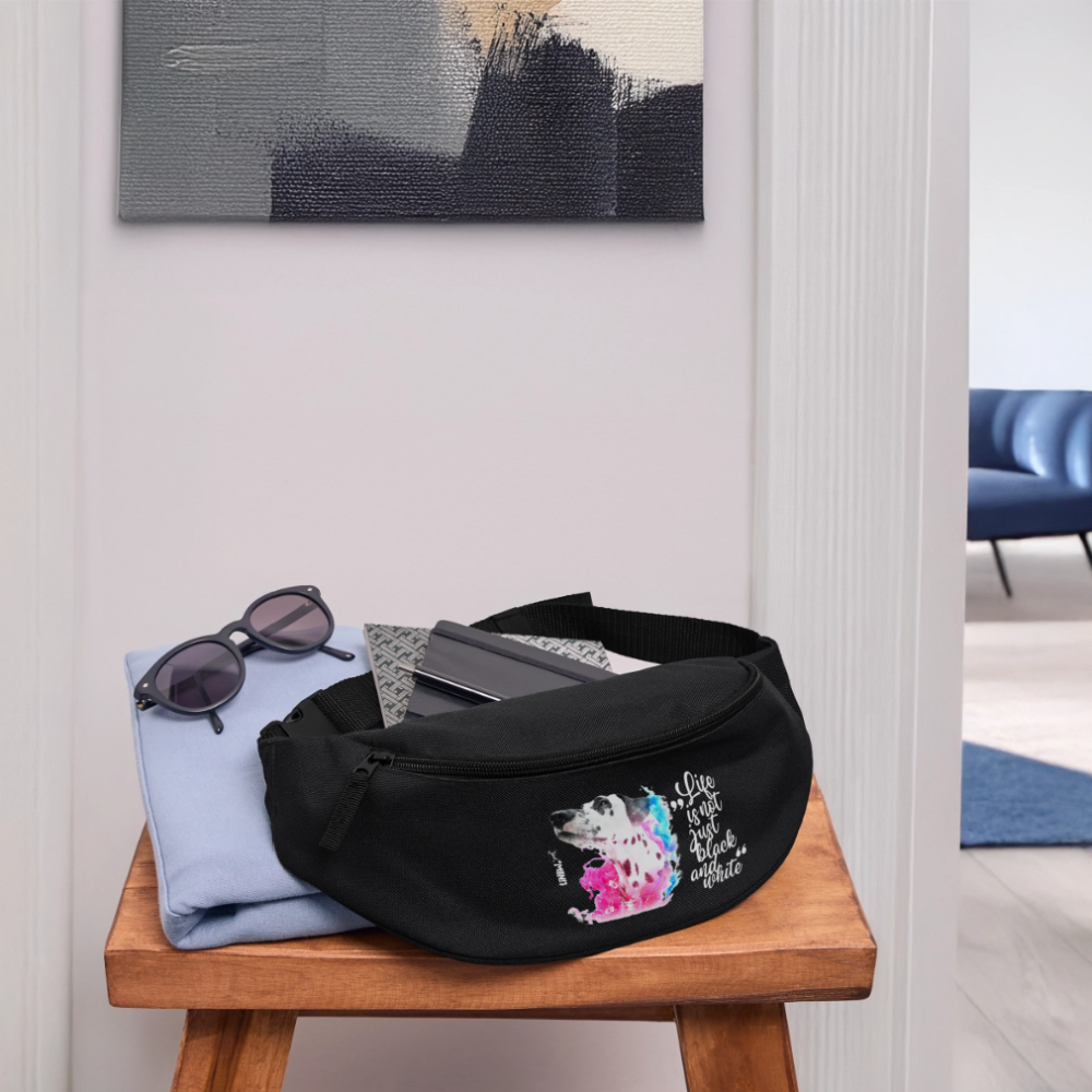 LiNBW. Gürteltasche Dalmatiner Life is not just black and white - Schwarz