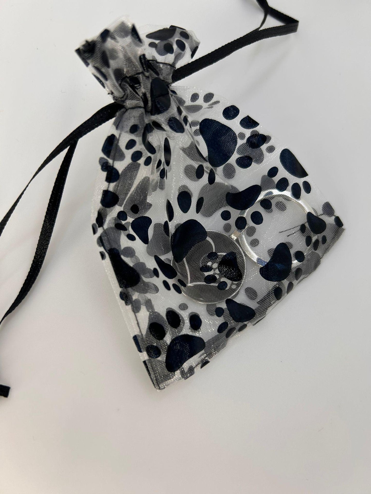 LinBW. Schlüsselanhänger Herz mit Pfotenabdruck (mit Geschenkverpackung) - LiNBW. - LIFE IS NOT JUST BLACK AND WHITE