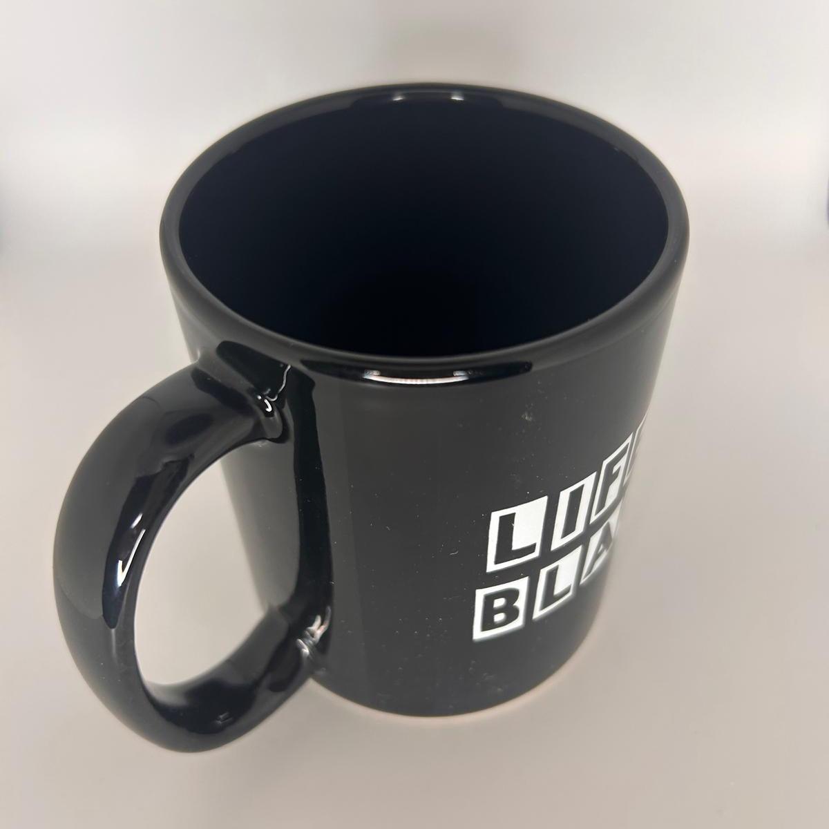 Keramiktasse 325 ml – Robuste Tasse für Kaffee & Tee (Black) - LiNBW. - LIFE IS NOT JUST BLACK AND WHITE